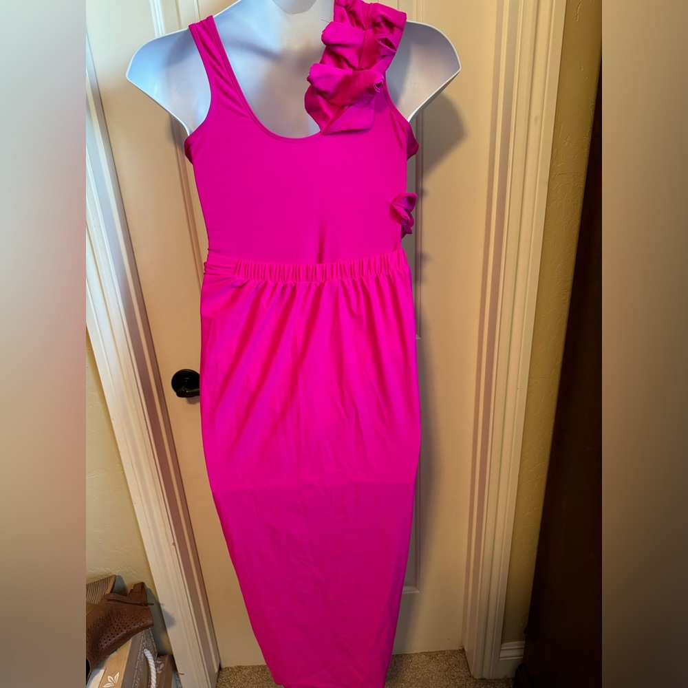 NWOT One Piece Hot Pink Swimsuit w/Beach Cover Up Wrap Skirt Sarong, Size Large - Picture 8 of 11